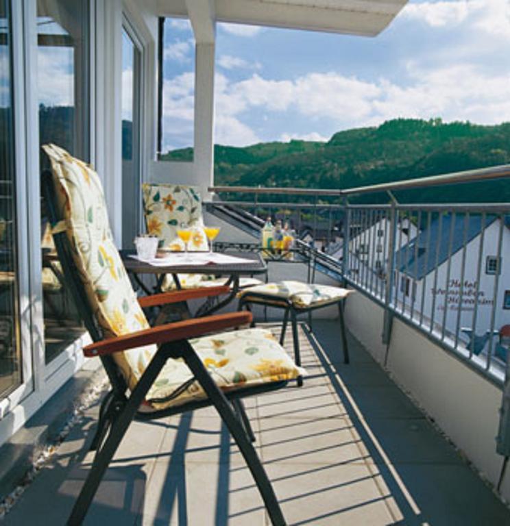 Moselstern Hotel Brixiade &Triton Cochem Bagian luar foto