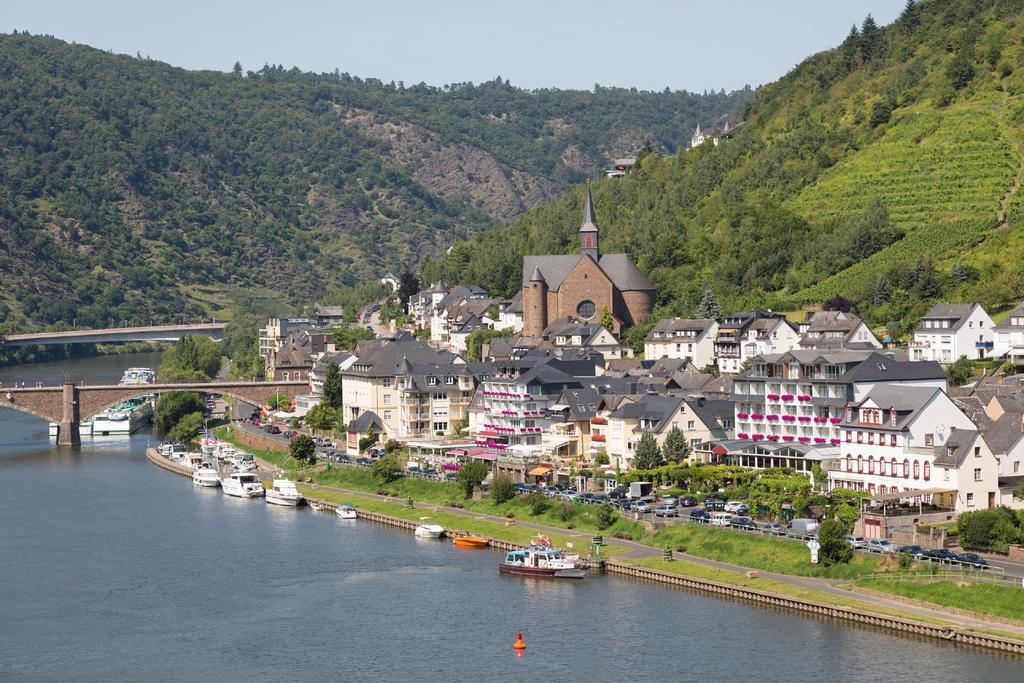Moselstern Hotel Brixiade &Triton Cochem Bagian luar foto